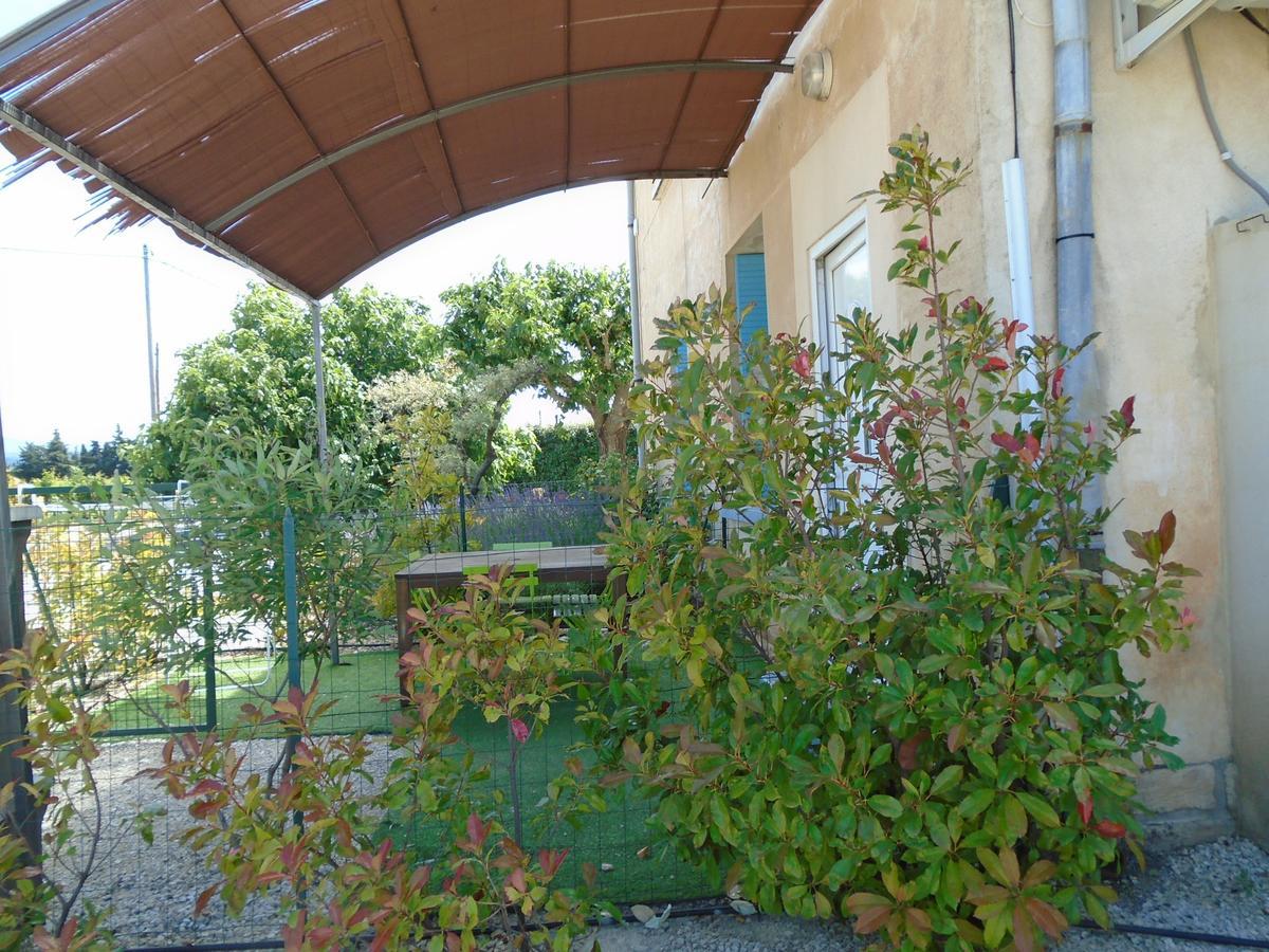 Gîte Les Feuilles de Chêne Carpentras Exterior foto